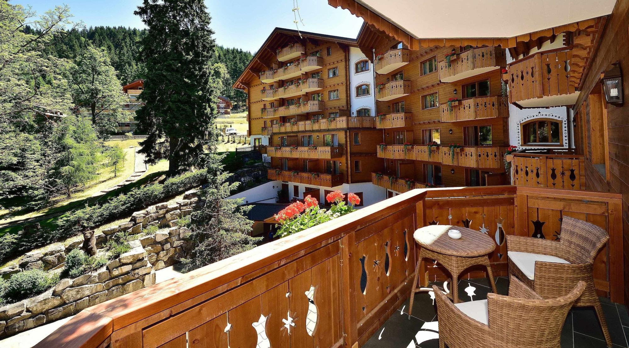 Chalet Royalp Hotel & Spa วิลลาร์-ซูร์-โอลง ภายนอก รูปภาพ