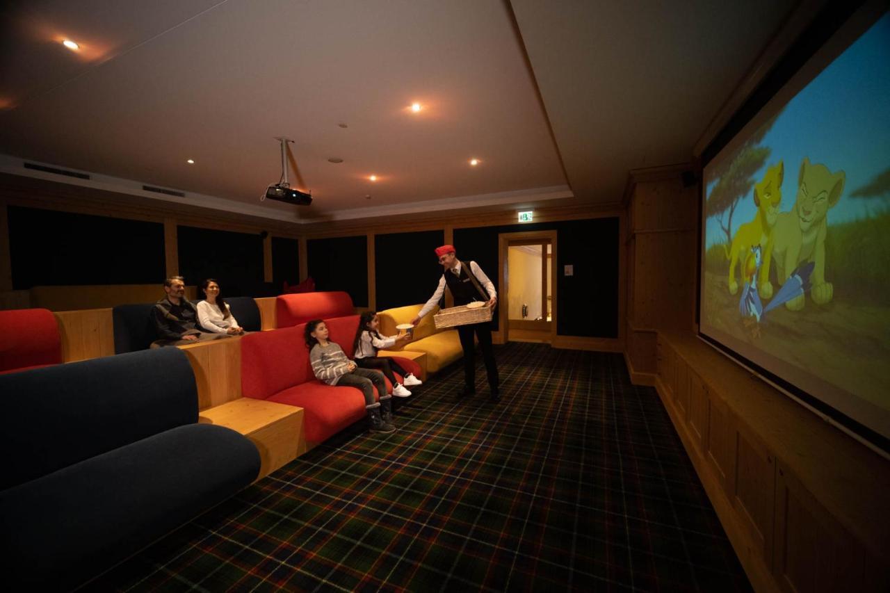 Chalet Royalp Hotel & Spa วิลลาร์-ซูร์-โอลง ภายนอก รูปภาพ